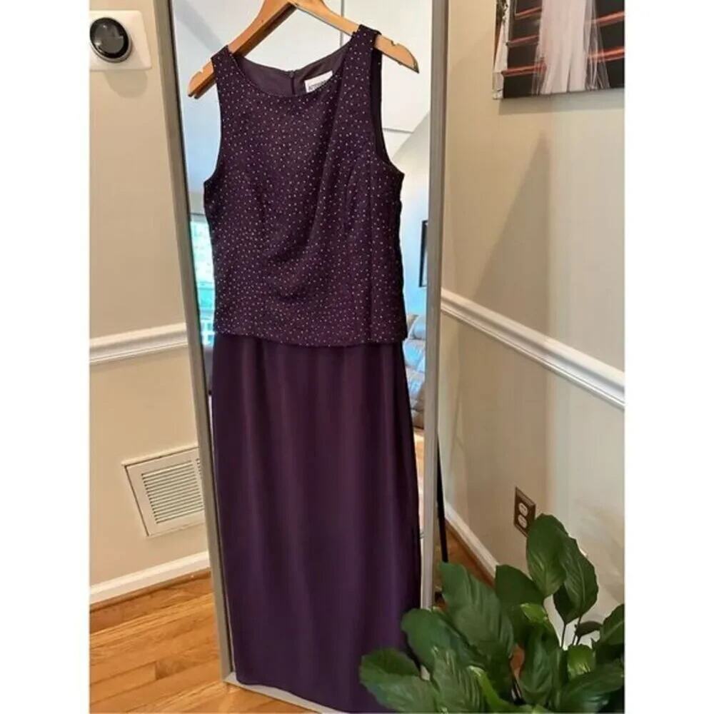 Afterdark Women's Violet Dress Size 8 Mother of the Bride Formal Sleeveless Long
